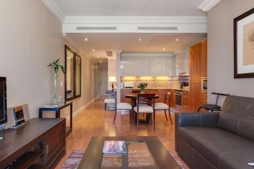 Cape Royale Apartment 810 ケープタウン エクステリア 写真